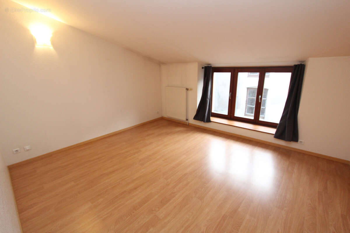 Maison à MONT-LE-VIGNOBLE