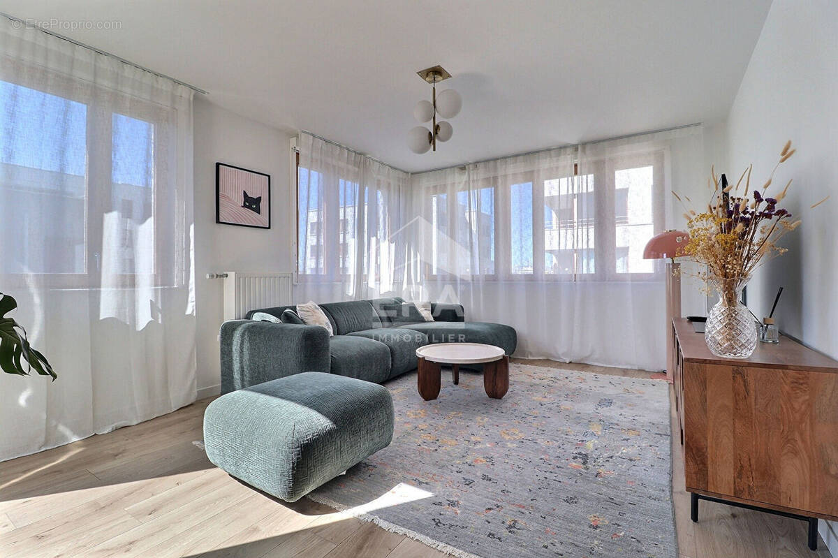 Appartement à SAINT-DENIS