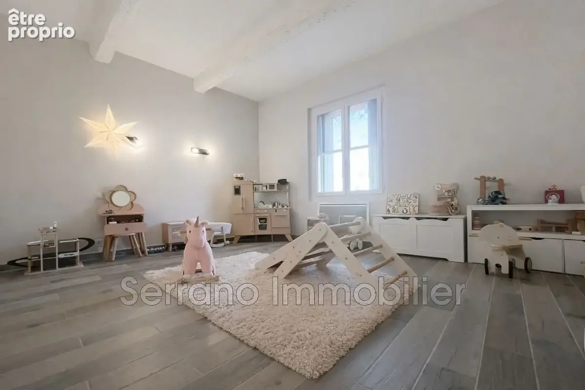 Maison 177 m² à Maillane  - photo 4