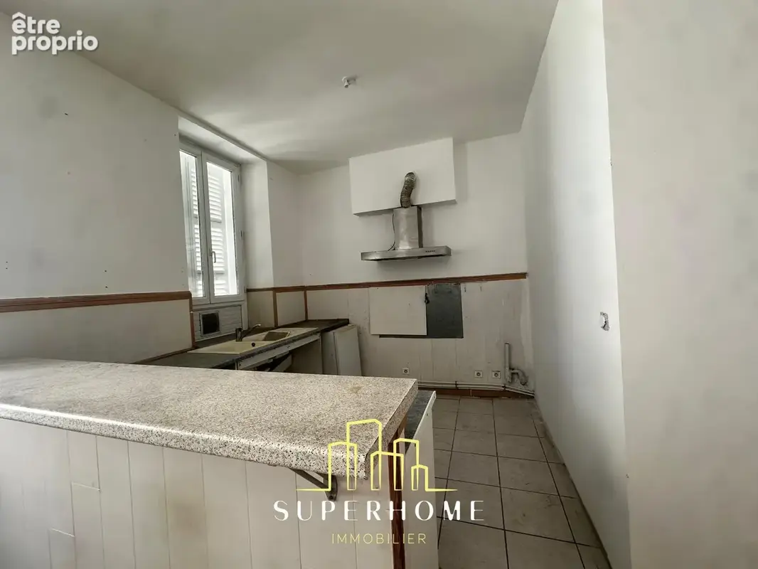 T2 rue guibal - immeuble renove - photo 6