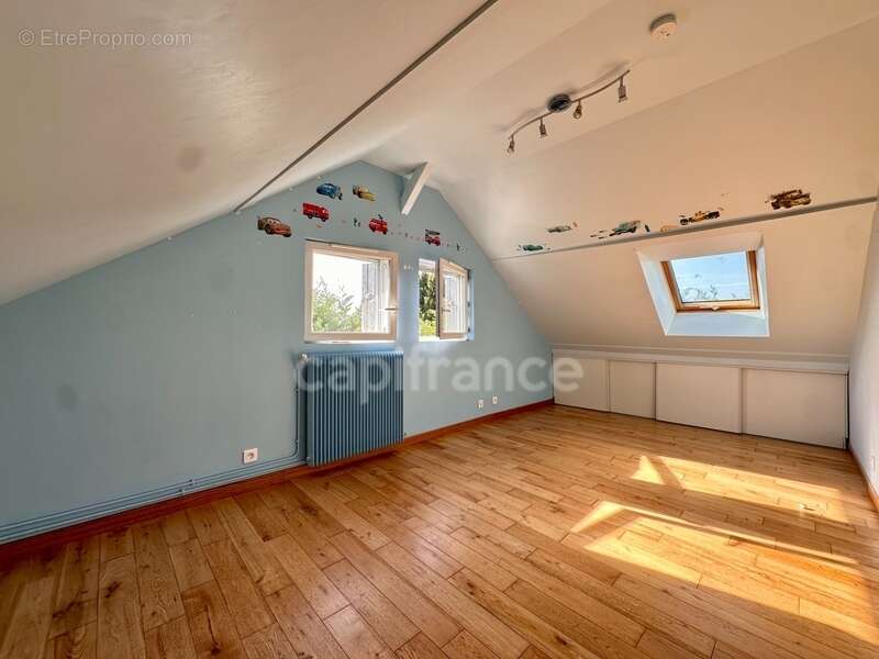 Maison à FEUCHEROLLES