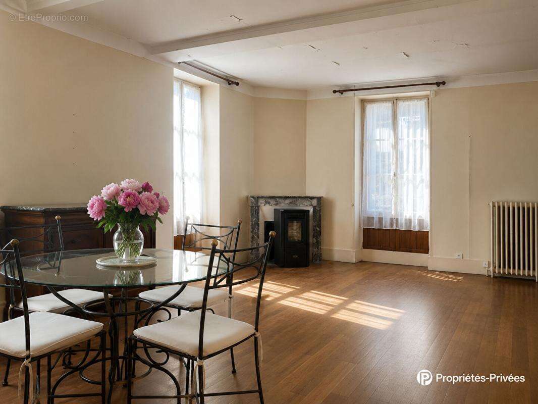 Maison Bourgeoise de caractère Lormes 7 pièce(s) 165 m2 + véranda 20m2 - photo 3