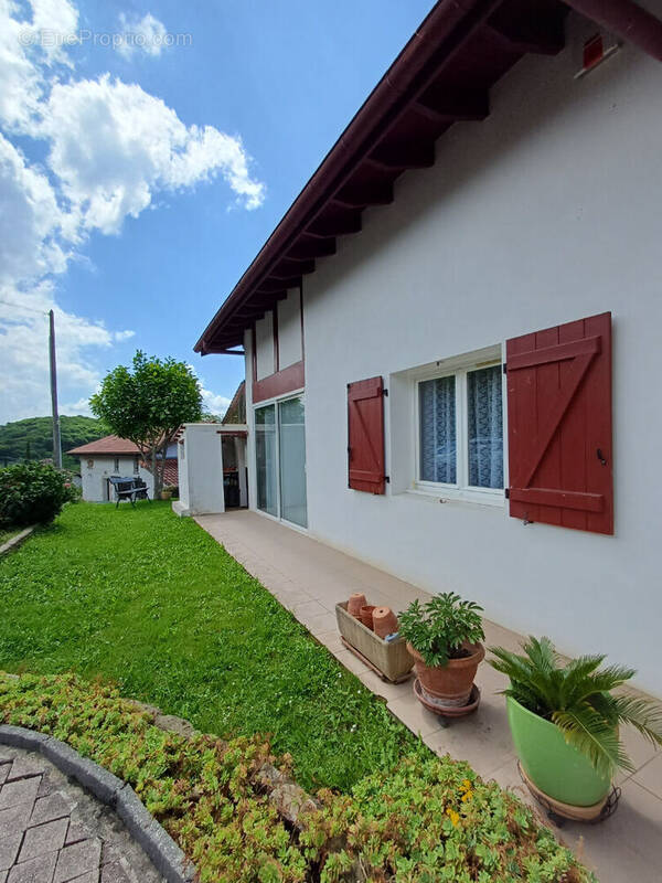 Maison à SAINT-PEE-SUR-NIVELLE