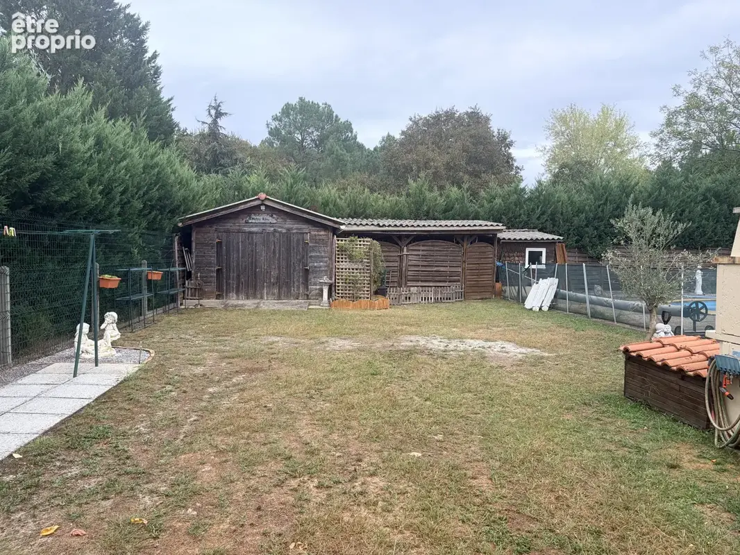 Maison familiale 121 m2 avec piscine, terrain clôturé et beaux espaces de vie - photo 7