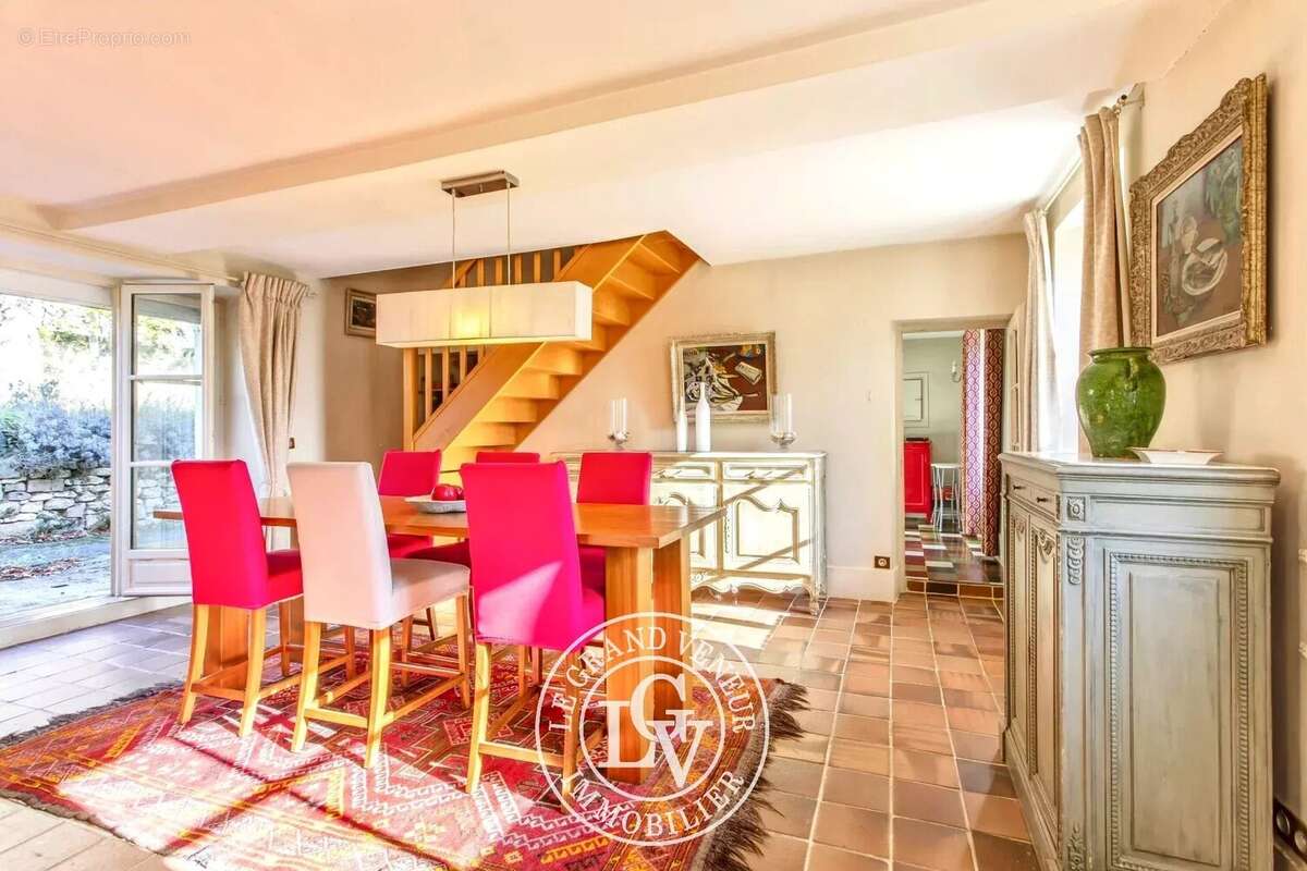 Maison à FONTAINEBLEAU