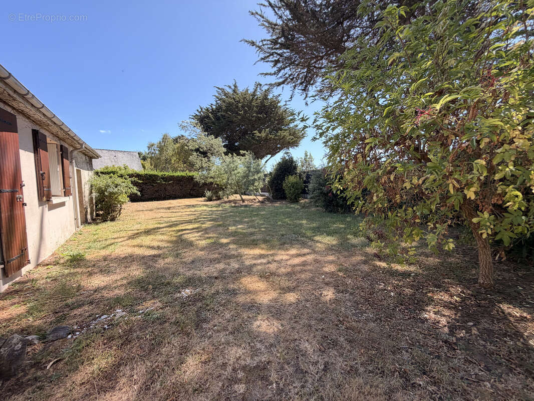 Maison a renover - terrain constructible - anse de kerpenhir - photo 3