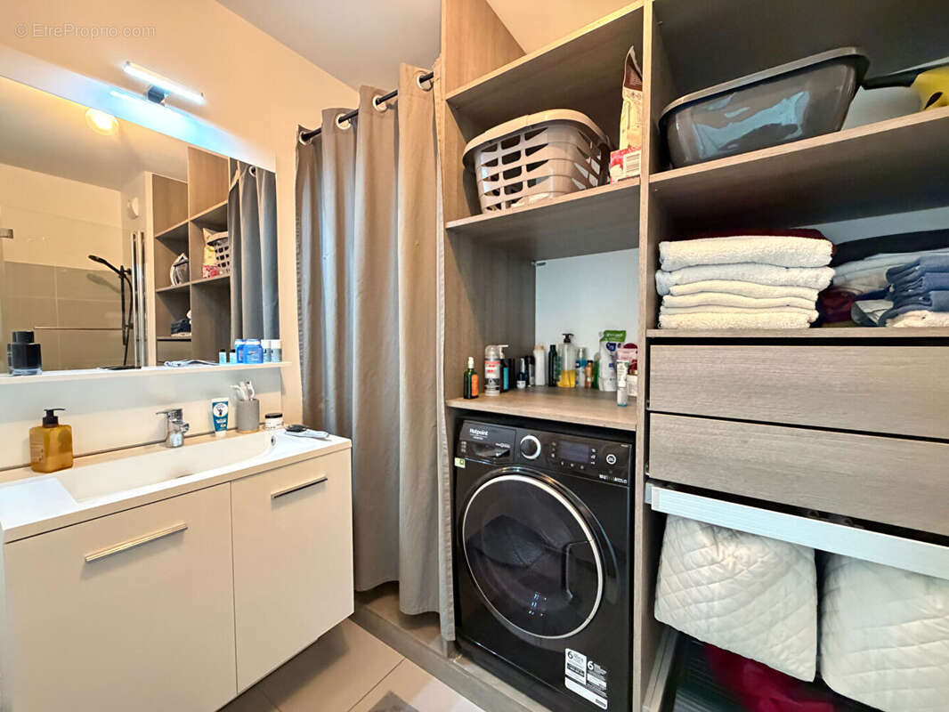 Appartement à LYON-8E