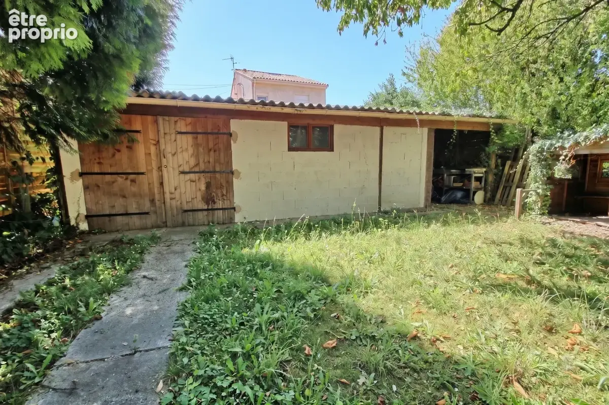 Bacalan   Maison en pierre 147 m2 au sol   Jardin, piscine et garage - photo 19