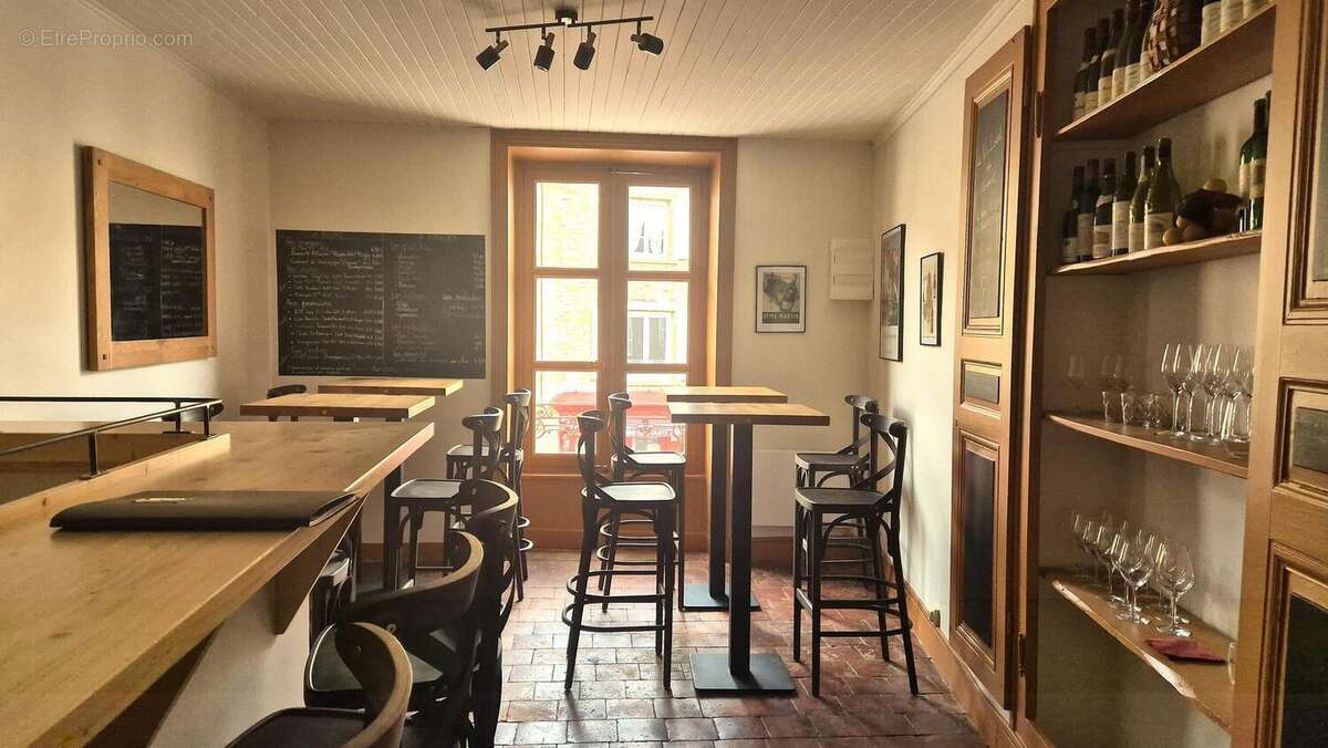 Photo 8 - Commerce à LE BOIS-D&#039;OINGT