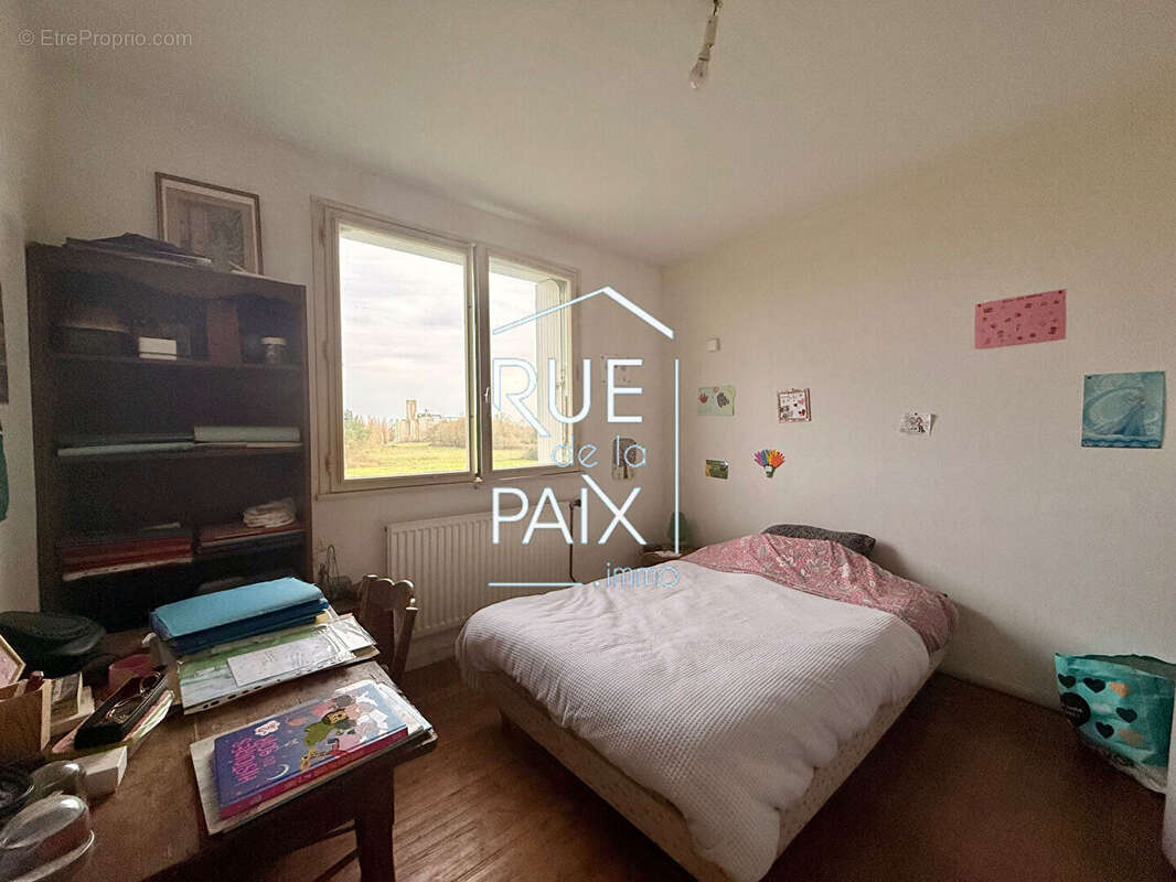 Maison à SAINT-VARENT