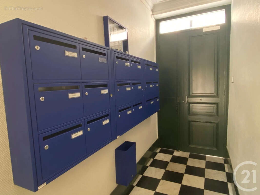 Appartement 32 m² à Neuilly-Sur-Seine  - photo 9