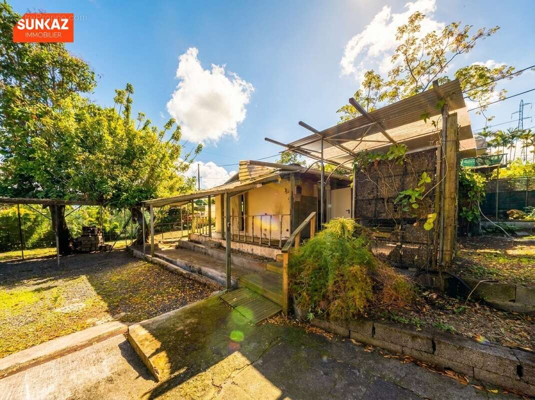 Maison 49 m² à Le Tampon  - photo 8