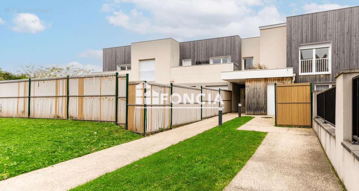 Appartement à VILLENOY