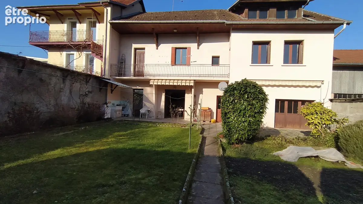 GRANDE Maison avec jardin Le Pont De Beauvoisin 6 pièce(s) 119 m2 - photo 1