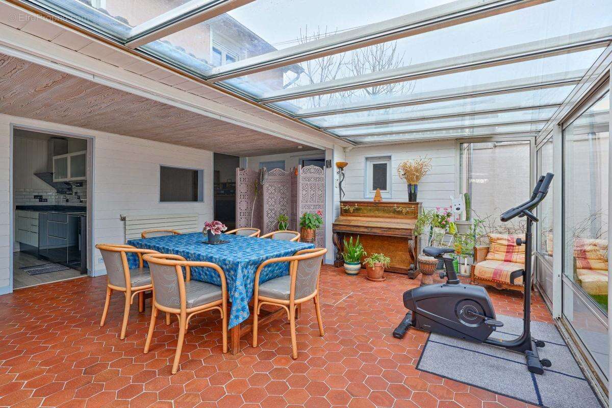 Maison à SAVIGNY-SUR-ORGE