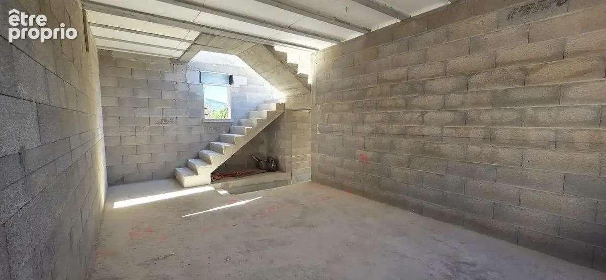 CUGES LES PINS-MAISON T5-CONSTRUCTION NEUVE-A VENDRE-4
