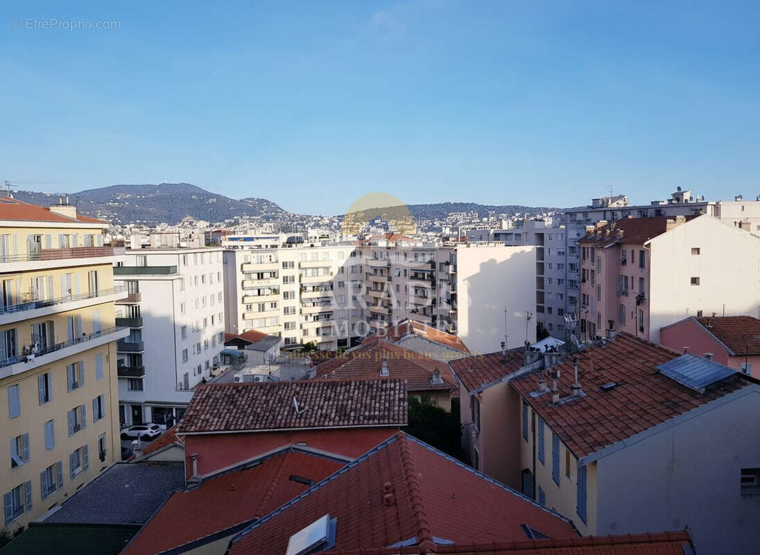 Vue Salon séjour - Orientation EST - Appartement à NICE