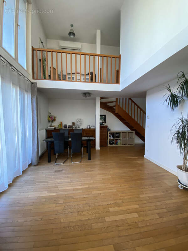 Appartement à LYON-8E