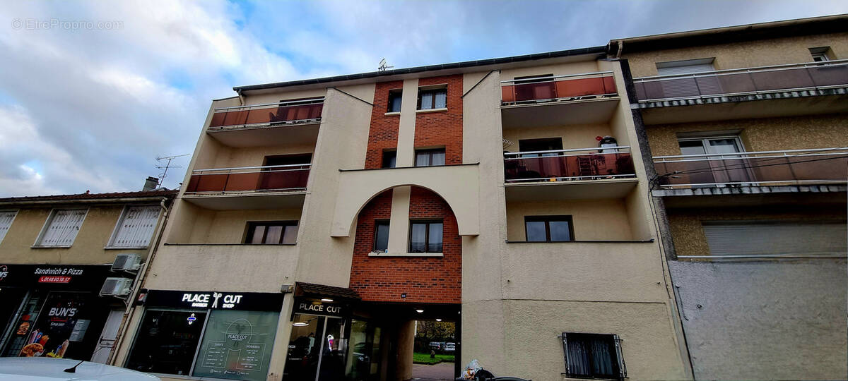 Appartement à TREMBLAY-EN-FRANCE