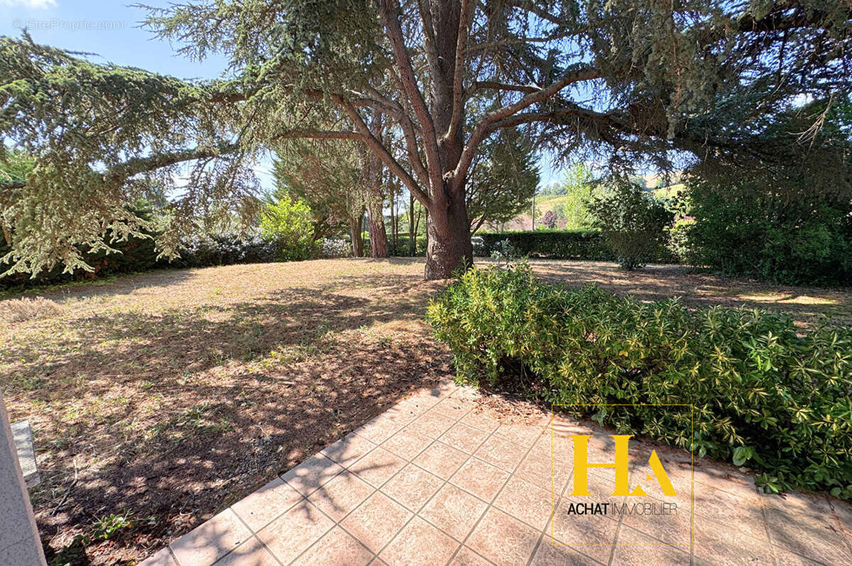Maison à AYGUESVIVES
