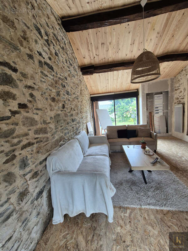 Maison à FROSSAY