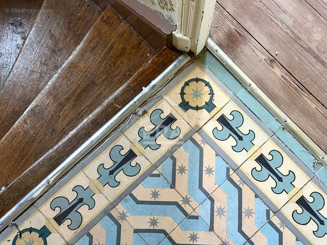 Autre à SAINT-PIERRE-LES-NEMOURS