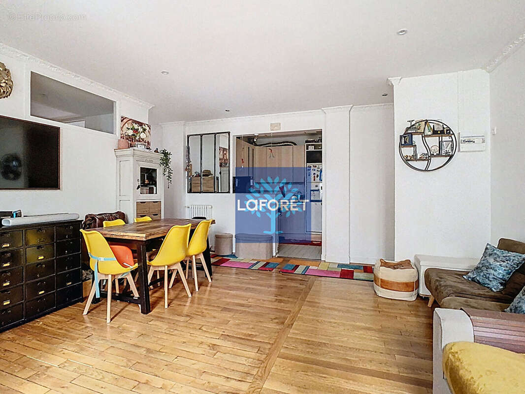 Appartement à PARIS-15E