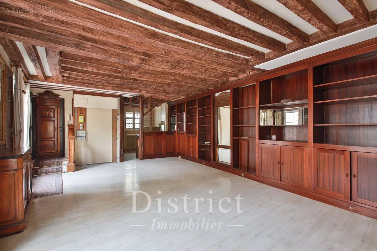 Appartement à PARIS-4E