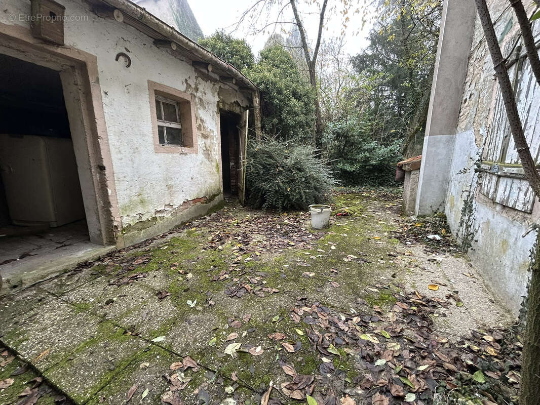 Maison à GROSTENQUIN