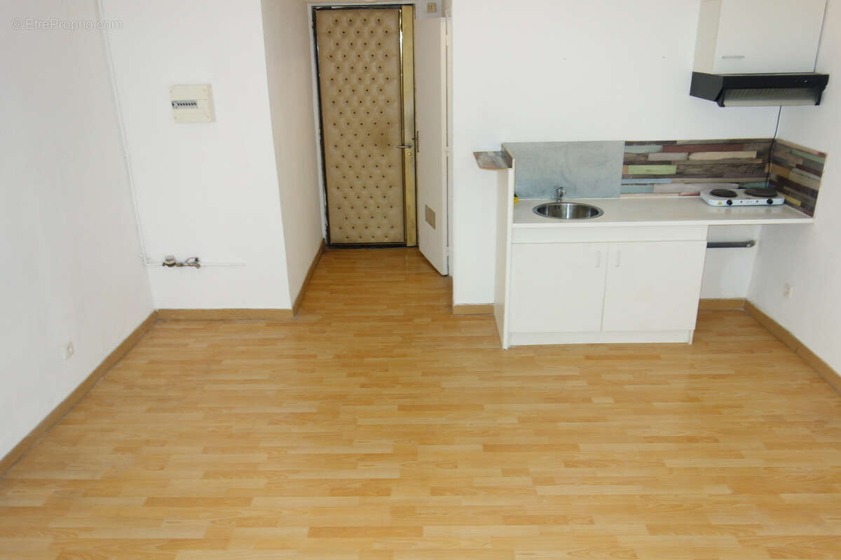 Appartement à MARSEILLE-1E