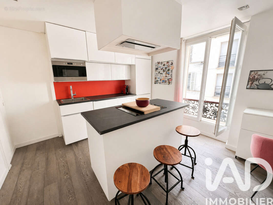 Appartement 38 m² à Paris-18e  - photo 2