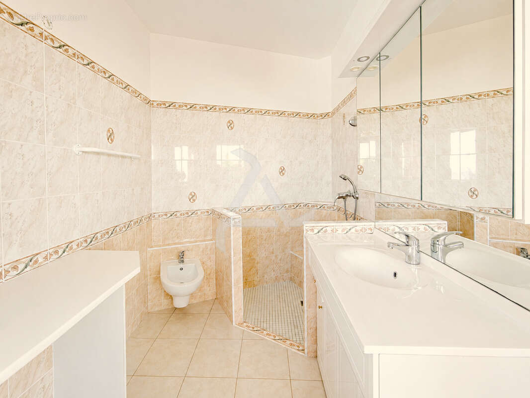 Dans le domaine très exclusif de « marina di fiori » à porto-vecchio villa d’exeption de 354m2 - photo 51