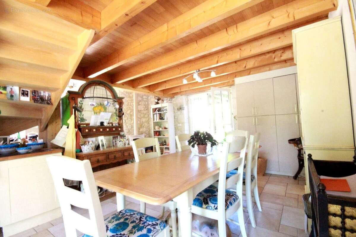Maison à EYMET