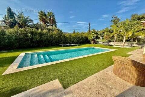 Maison à PLAN-DE-LA-TOUR