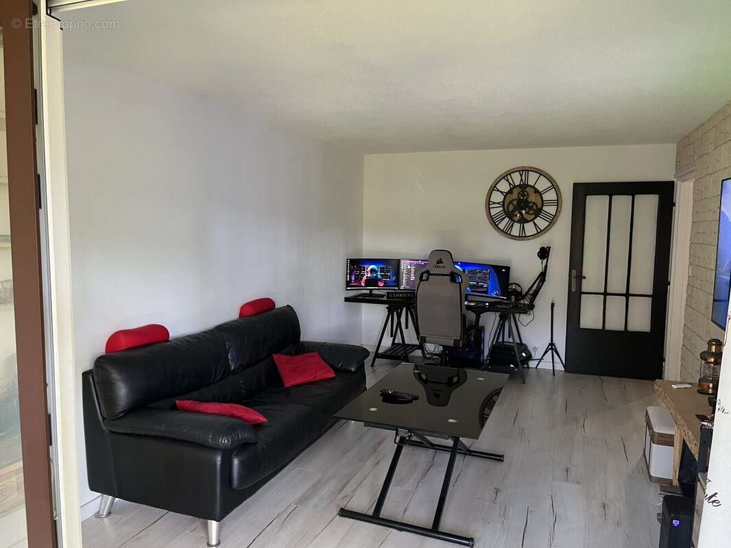 Appartement à FREJUS
