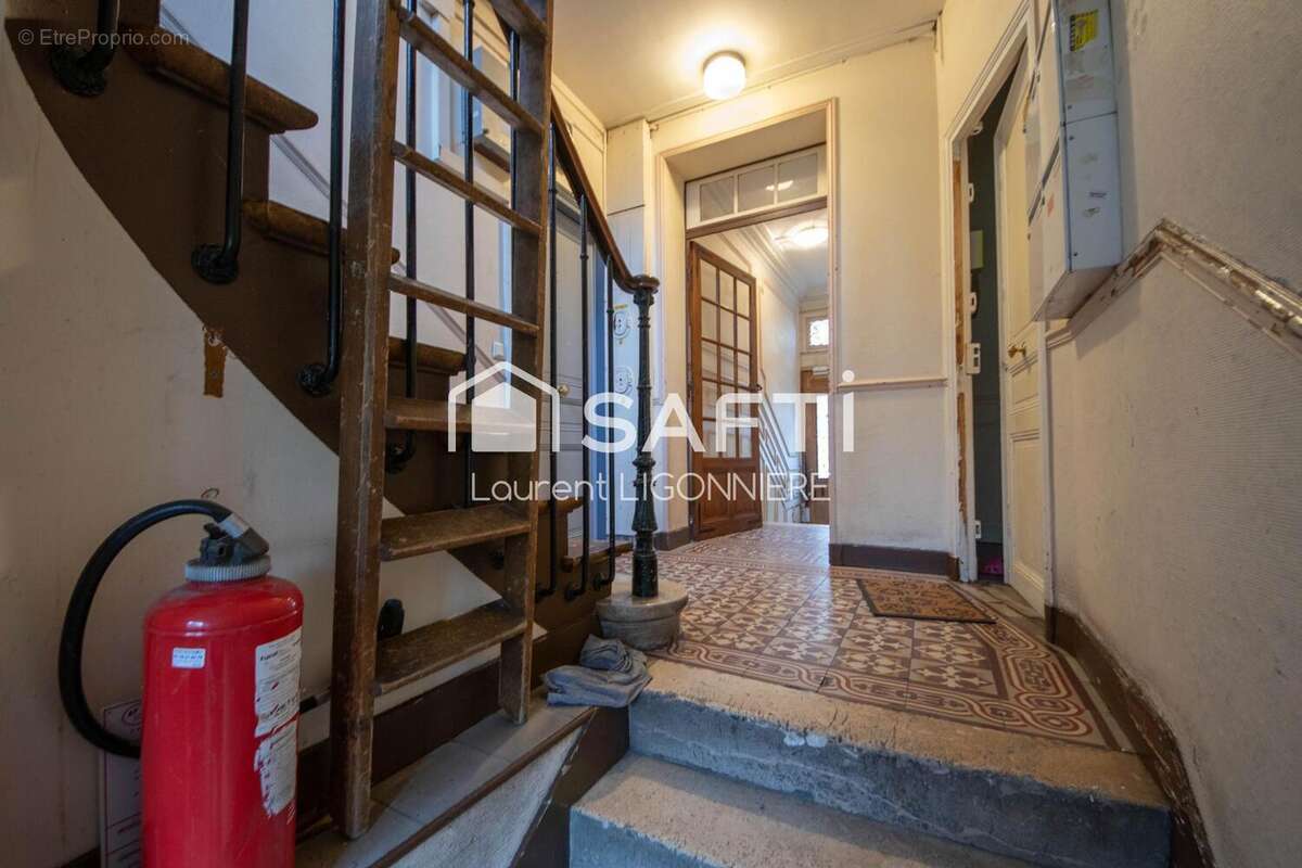 Photo 2 - Appartement à IVRY-SUR-SEINE