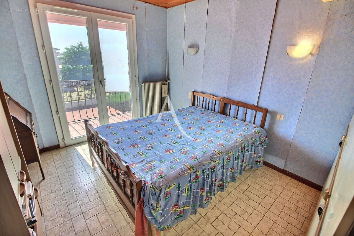 Villa de type f4 de 110 m² sur terrain  piscinable 3 faces de 312 m²  + garage - photo 10