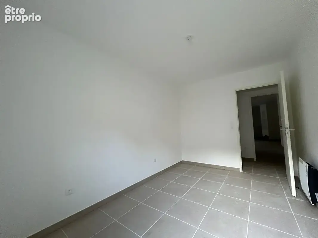Appartement Meyrargues 4 pièce(s) 87 m2 - photo 5