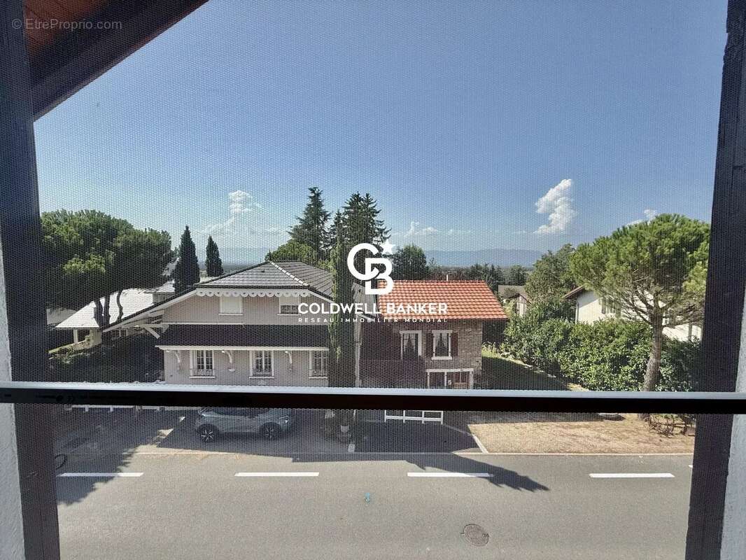 Appartement à SAINT-CERGUES