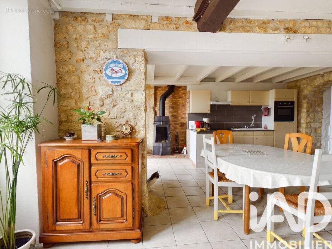 Photo 1 - Maison à SAINT-PALAIS-DE-PHIOLIN