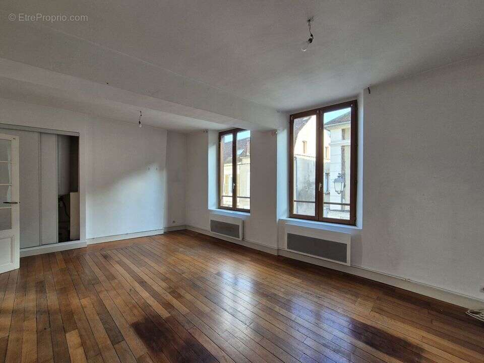 Appartement à SENS