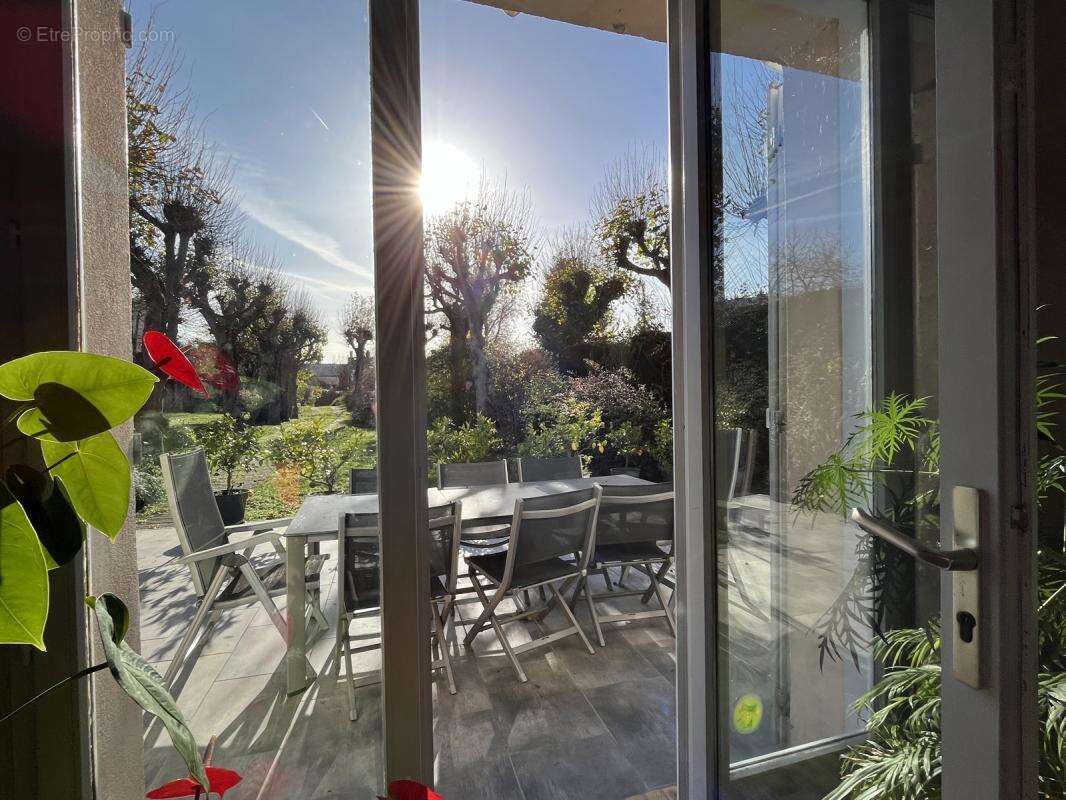 Maison à SAINTRY-SUR-SEINE