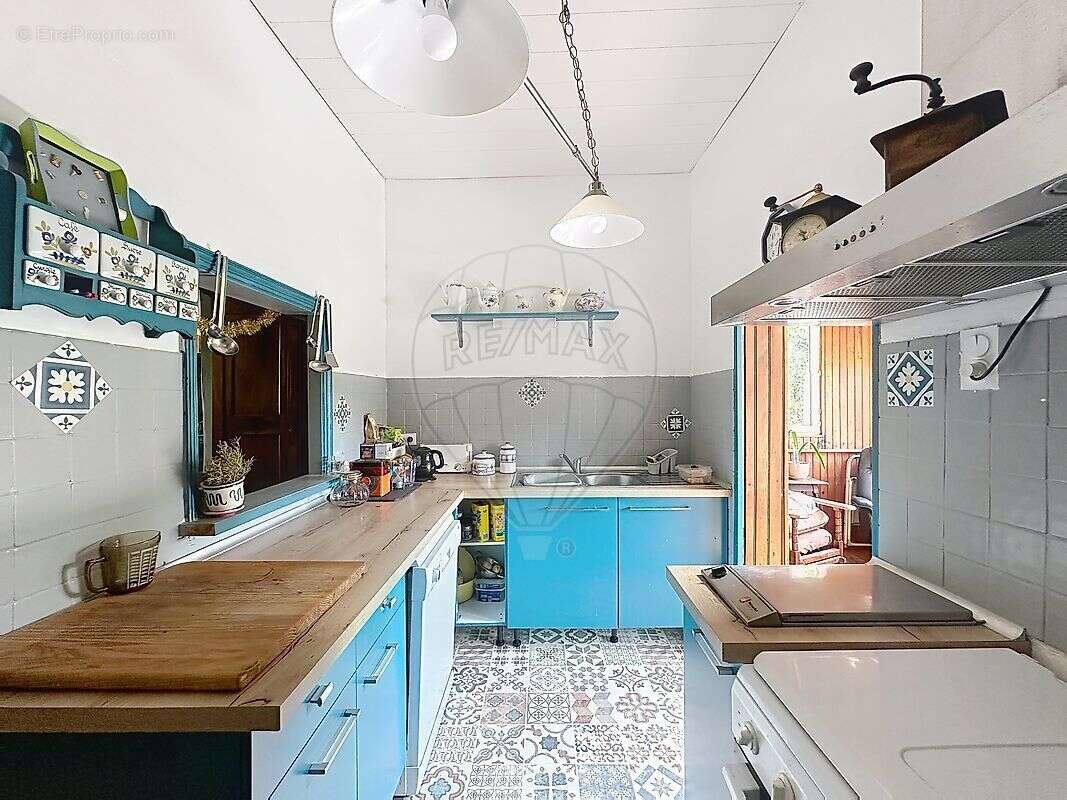 Maison à SAINT-FELIX-DE-PALLIERES