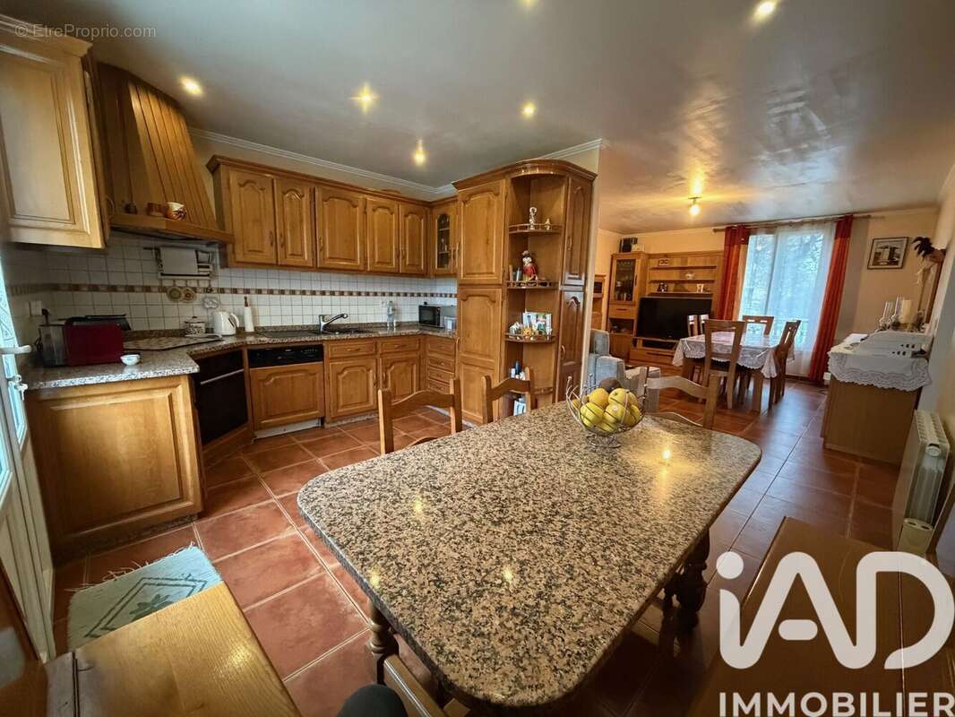 Photo 3 - Maison à VILLENEUVE-LE-ROI