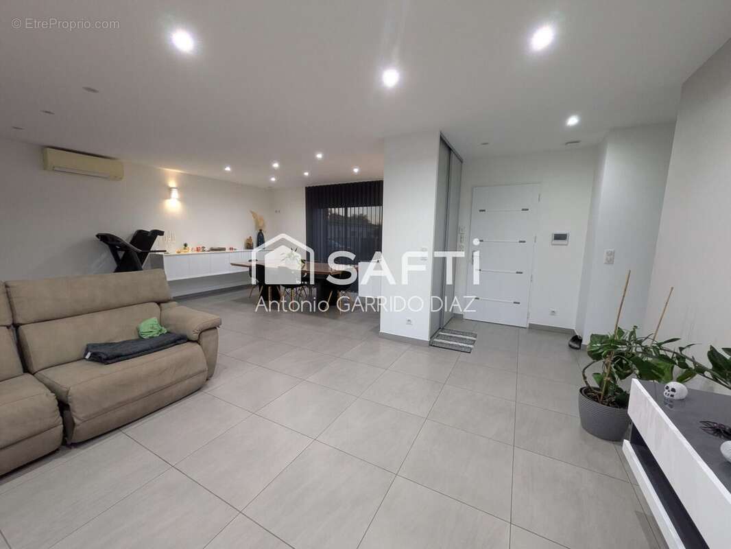 Photo 5 - Maison à VILLEMADE