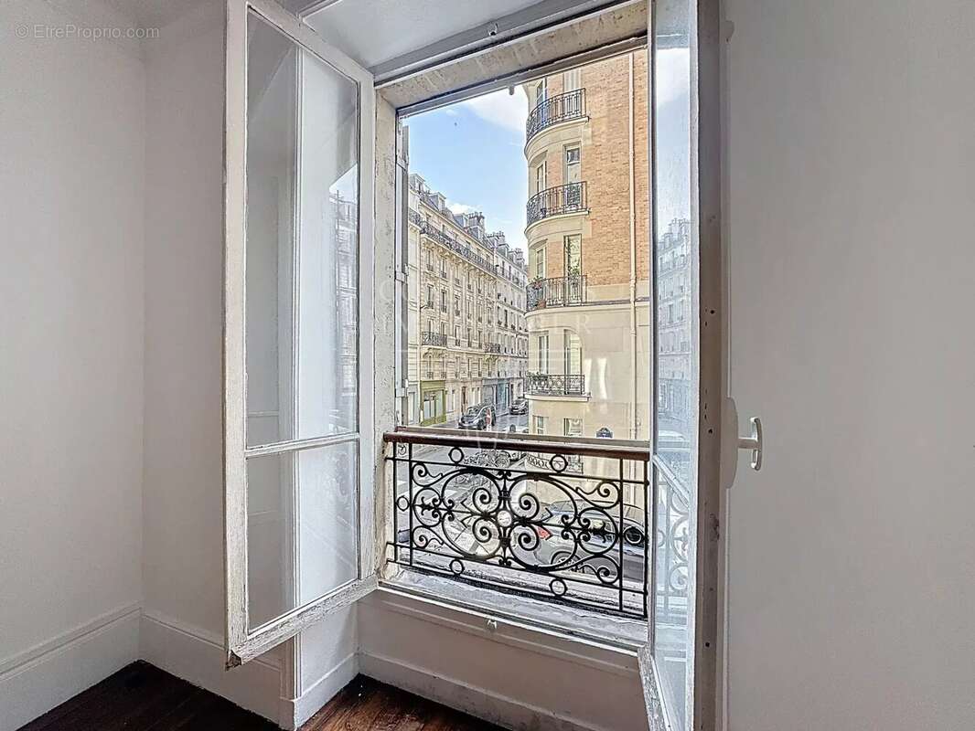 Appartement à PARIS-6E