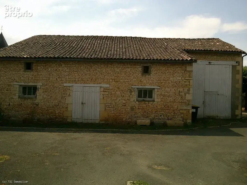 Maison De Campagne Avec Une Deuxième Maison Et D'Autres Dépendances - photo 50