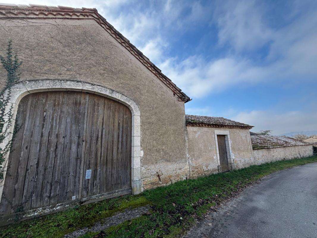 Maison à LAMAGDELAINE