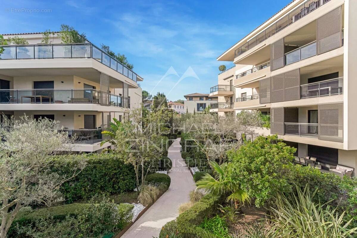 Appartement à SAINT-TROPEZ
