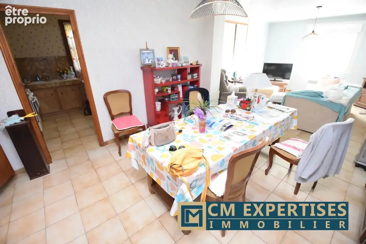  Maison avec jardin actuellement louée – Centre-ville de Saint-Astier (24) - photo 7